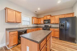 4173 Creekrun Cir, Buford, GA 30519 - Photo 9