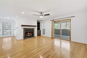 1104 Woodcliff Dr, Atlanta, GA 30350 - Photo 5