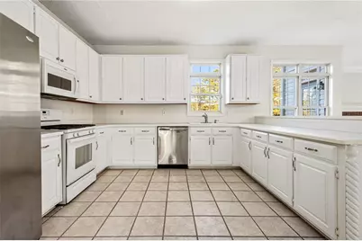 215 Shoreline Drive, Fayetteville, GA 30215 - Photo 9