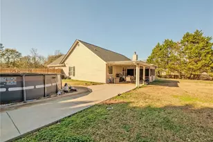 160 Glenn Fuller Cir, Commerce, GA 30529 - Photo 25