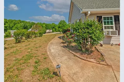 160 Glenn Fuller Circle, Commerce, GA 30529 - Photo 5