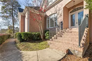 534 Emerald Lake Ln, Sugar Hill, GA 30518 - Photo 3