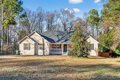 408 Strathmore Drive, Sharpsburg, GA 30277 - Photo 1