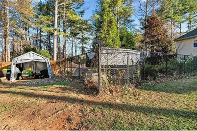 408 Strathmore Drive, Sharpsburg, GA 30277 - Photo 43