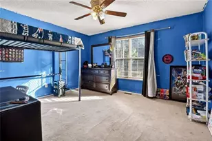 408 Strathmore Dr, Sharpsburg, GA 30277 - Photo 5