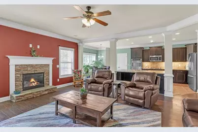 522 Thomas Drive, Loganville, GA 30052 - Photo 17