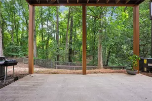 529 Lantern Wood Dr, Scottdale, GA 30079 - Photo 27