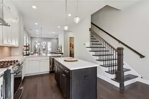 4219 Deming Cir, Sandy Springs, GA 30342 - Photo 9