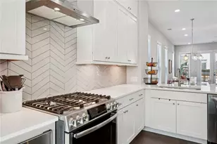 4219 Deming Cir, Sandy Springs, GA 30342 - Photo 15