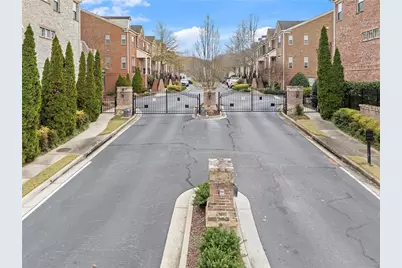 427 Alderwood Street, Atlanta, GA 30328 - Photo 41