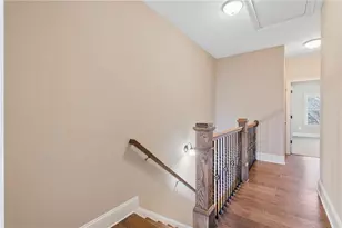 427 Alderwood St, Atlanta, GA 30328 - Photo 17