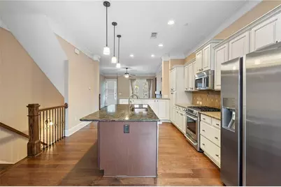 427 Alderwood Street, Atlanta, GA 30328 - Photo 11