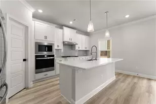 6109 Black Pear Ln, Gainesville, GA 30506 - Photo 9