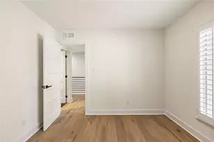 72 Ivy Pkwy NE, Atlanta, GA 30342 - Photo 15