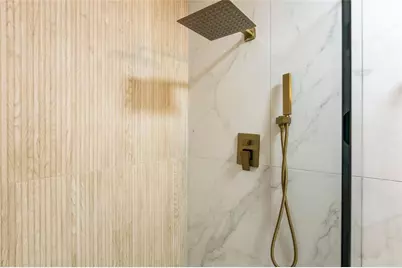 72 Ivy Parkway NE, Atlanta, GA 30342 - Photo 13