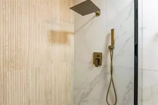 72 Ivy Pkwy NE, Atlanta, GA 30342 - Photo 13