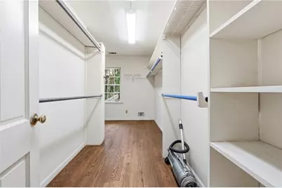 956 W Wesley Road NW, Atlanta, GA 30327 - Photo 21