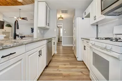 93 Greentree Drive, Newnan, GA 30265 - Photo 13