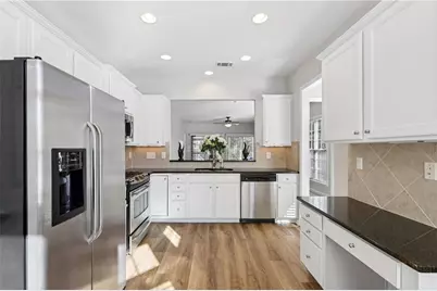 6221 Greenstone Circle, Hoschton, GA 30548 - Photo 7