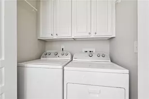 6221 Greenstone Cir, Hoschton, GA 30548 - Photo 19