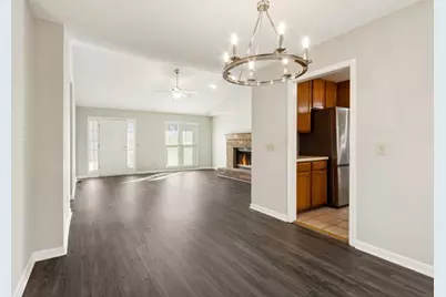 4675 Creek Bluff Drive, Sugar Hill, GA 30518 - Photo 11