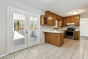 4675 Creek Bluff Dr, Sugar Hill, GA 30518 - Photo 19