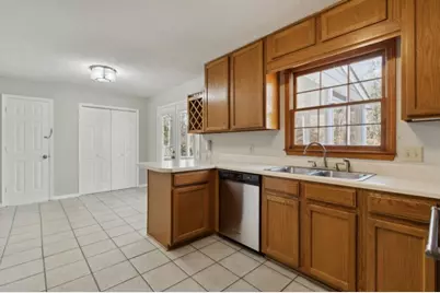 4675 Creek Bluff Drive, Sugar Hill, GA 30518 - Photo 13