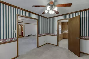 517 Cole Dr, Lilburn, GA 30047 - Photo 9