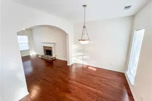 2027 Oakbluff Dr, Austell, GA 30106 - Photo 5