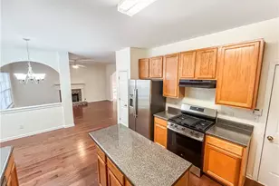 2027 Oakbluff Dr, Austell, GA 30106 - Photo 11