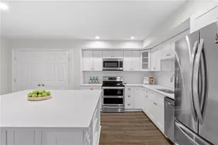 433 The North Chace, Atlanta, GA 30328 - Photo 9