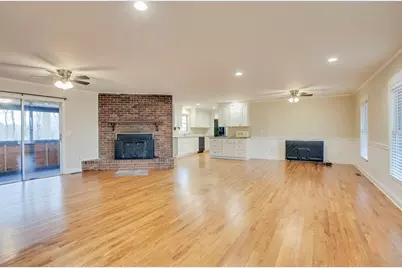 1460 Hillcrest Drive, Sugar Hill, GA 30518 - Photo 7