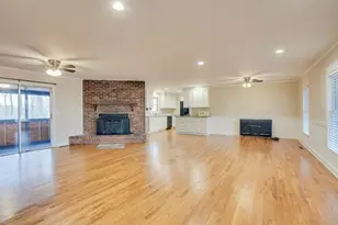 1460 Hillcrest Dr, Sugar Hill, GA 30518 - Photo 7