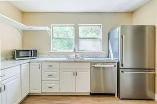 613 Bradley Ave, La Fayette, GA 30728 - Photo 9