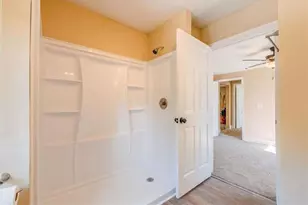 613 Bradley Ave, La Fayette, GA 30728 - Photo 15