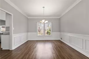 680 Somerset Vale Dr, Lawrenceville, GA 30044 - Photo 7