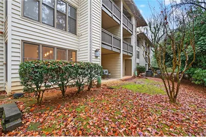 710 Garden Court, Atlanta, GA 30328 - Photo 37