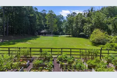 10155 Cresent Hill Lane, Roswell, GA 30076 - Photo 41