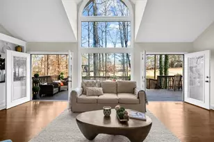 10155 Cres Hill Ln, Roswell, GA 30076 - Photo 29