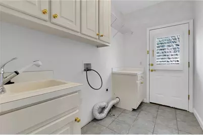 8155 Saint Marlo Country Club Parkway, Duluth, GA 30097 - Photo 35