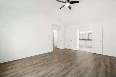 10895 Glenbarr Drive, Johns Creek, GA 30097 - Photo 15