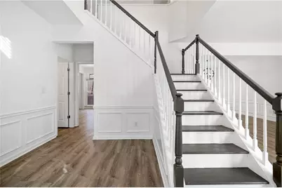 10895 Glenbarr Drive, Johns Creek, GA 30097 - Photo 7