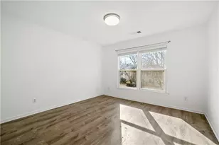 10895 Glenbarr Dr, Johns Creek, GA 30097 - Photo 25