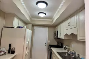 6051 Roswell Rd, Sandy Springs, GA 30328 - Photo 7