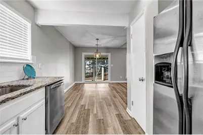 8413 Glenwoods Terrace, Riverdale, GA 30274 - Photo 11