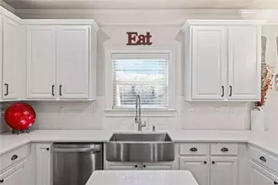 4451 Ivy View Ct, Loganville, GA 30052 - Photo 13