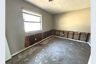 2181 Delowe Drive, East Point, GA 30344 - Photo 17