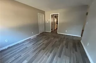 2181 Delowe Dr, East Point, GA 30344 - Photo 5