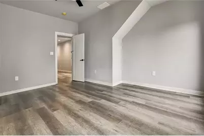 569 Middle Street SW, Atlanta, GA 30310 - Photo 23