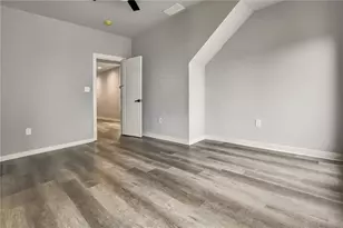 569 Middle St SW, Atlanta, GA 30310 - Photo 23